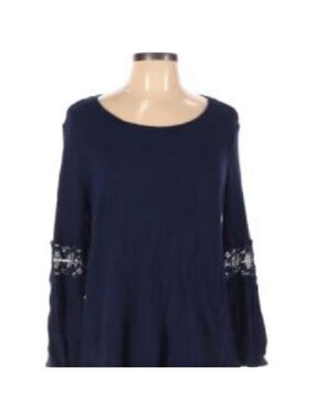 STUDIO JPR Long Sleeve Top